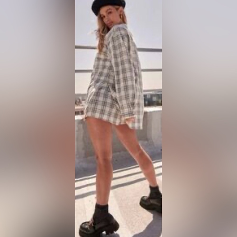 Promesa Black and White Plaid Women’s Romper Size Large